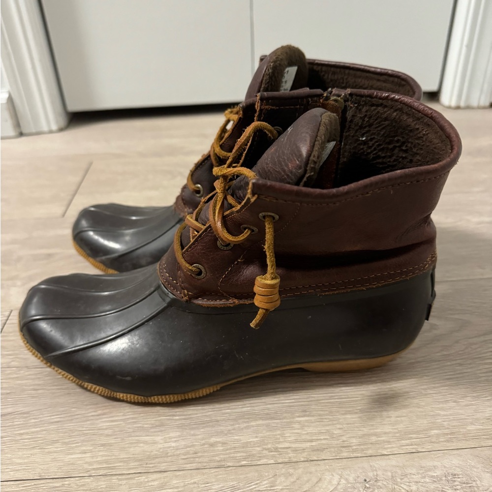 Sperry boots
